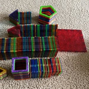 Magnet toys